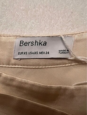 xs Beden ten rengi Renk BERSHKA BELDEN BAĞLAMALI KRUVAZE ETEK