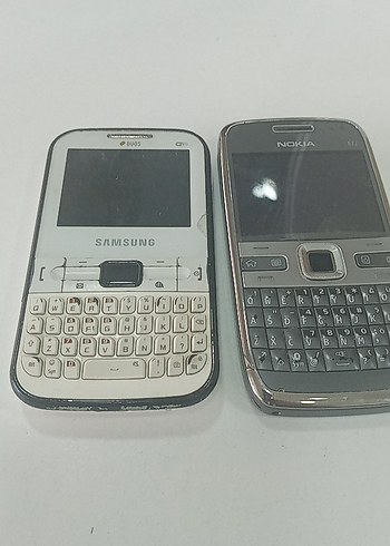 Beyaz Gri QWERTY Tuşlu Samsung Telefon