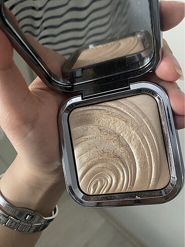 Kiko Kiko highlighter