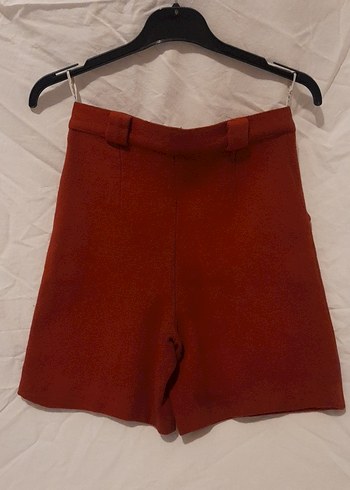 Kadın Kırmızı Şort - Görsel 2