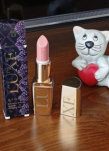 Avon Luxe Ruj-Marks göz kalemi