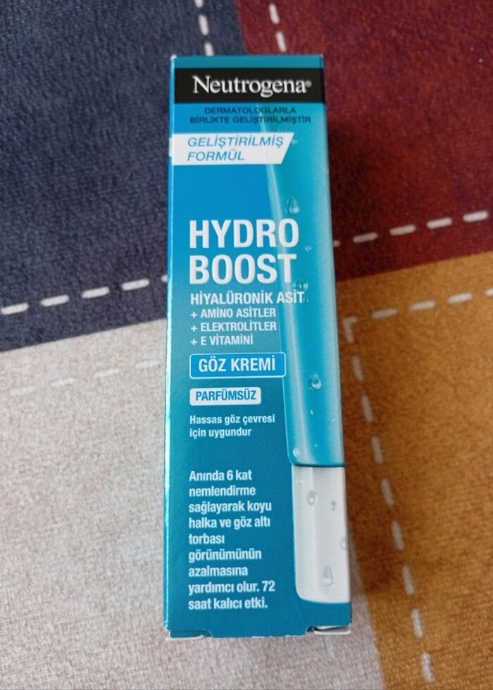 Hydro Boost® Yorgunluk Karşıtı Göz Kremi - Görsel 4