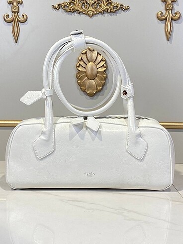 Alaia Alaia Le Teckel Bag