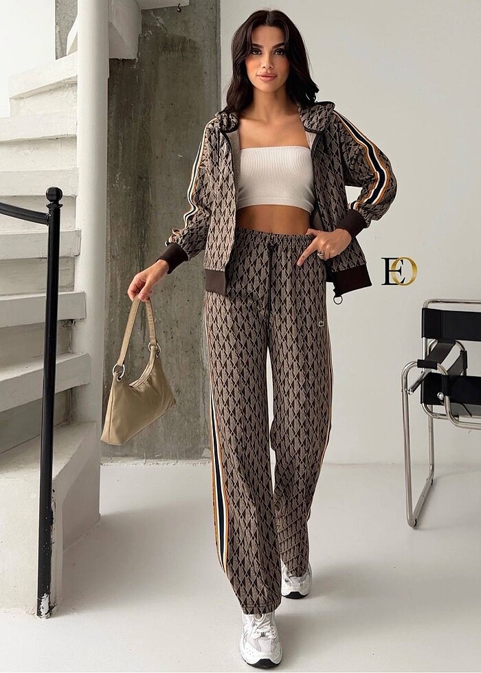 Lacoste eşofman takılı - Görsel 5