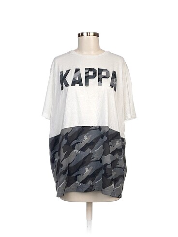 Kappa T-shirt %70 İndirimli.