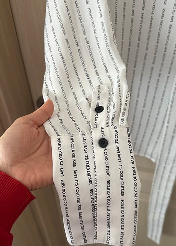 36 Beden Düğmeli, Uzun Kollu, Beyaz Çizgili Kadın Gömlek