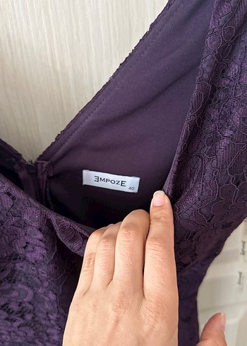 38 Beden mor Renk Mor Dantel Detaylı Uzun V Yaka Elbise