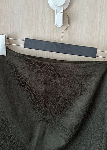 Drapeli Siyah Mini Yılan Desenli Etek - Görsel 4