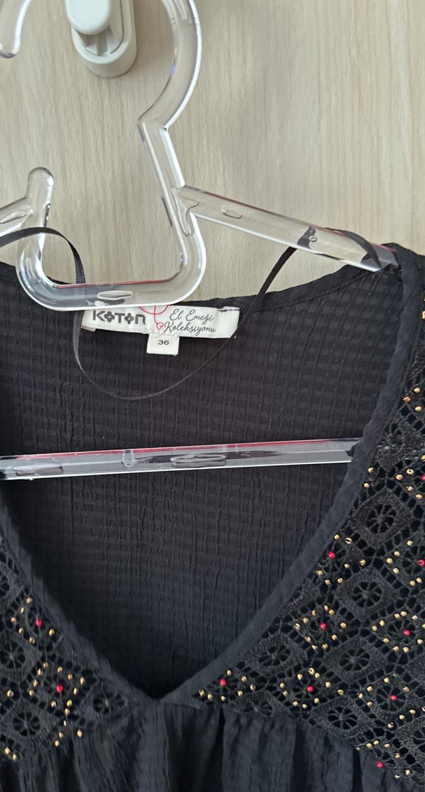 Nakışlı V Yakalı Siyah Örgü Bluz - Görsel 4