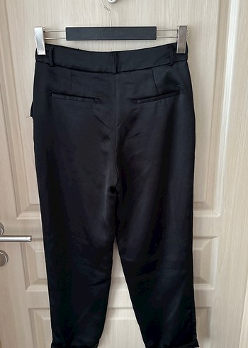 Düğmeli Siyah Midi Kadın Kumaş Pantolon - Görsel 5