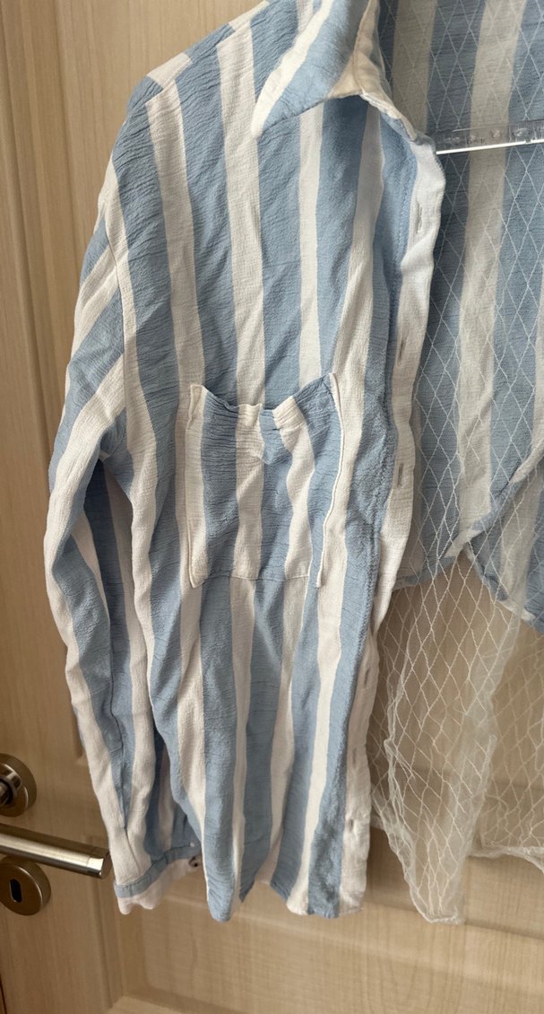 Mavi Çizgili Düğmeli Uzun Kollu Keten Gömlek - Görsel 4