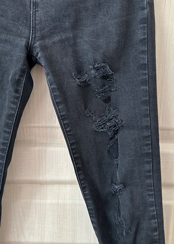 Siyah Kadın Dar Kesim Midi Denim Pantolon - Görsel 3