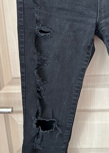 Siyah Kadın Dar Kesim Midi Denim Pantolon - Görsel 2