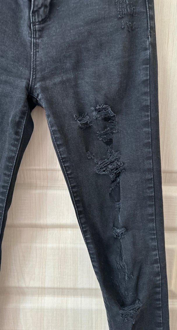 Siyah Kadın Dar Kesim Midi Denim Pantolon - Görsel 3