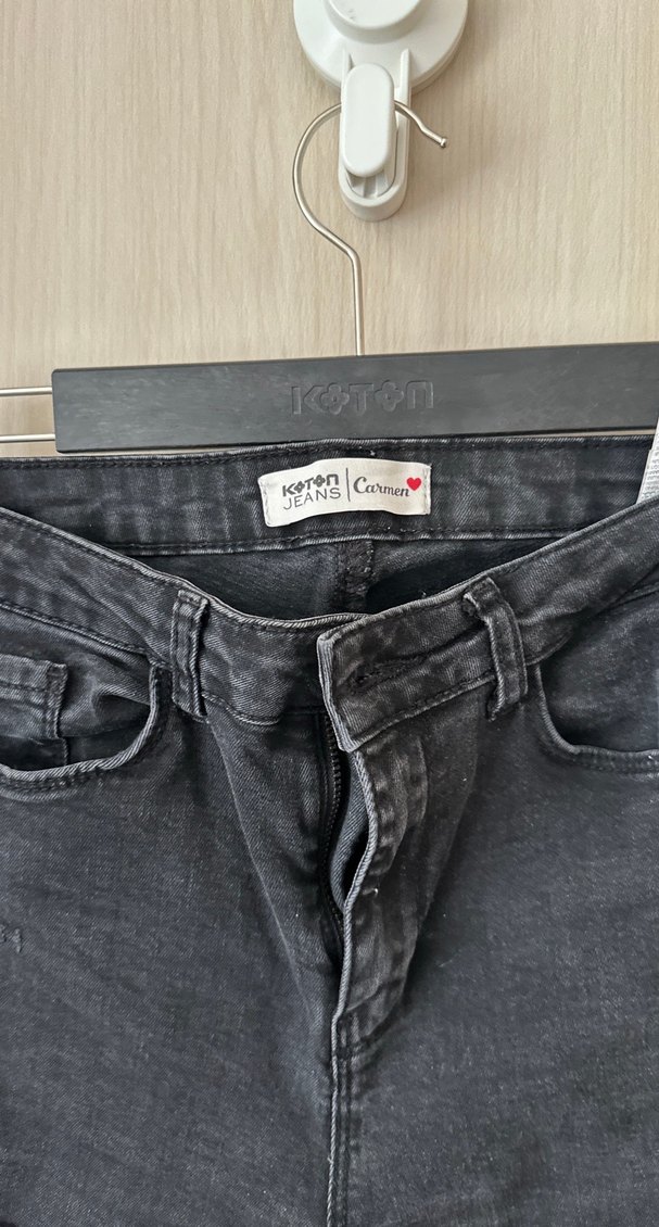 Siyah Kadın Dar Kesim Midi Denim Pantolon - Görsel 4