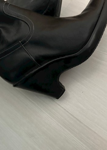 Kadın Siyah Deri Dolgu Topuklu Dizüstü Çizme - Görsel 7