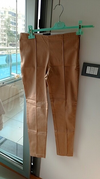 Likralı pantolon, bel 35 cm, etiketi 40 beden, 36 38 uyumlu