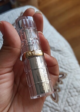 Loreal color riche shine serisi lipgloss tarzı renkli ruj