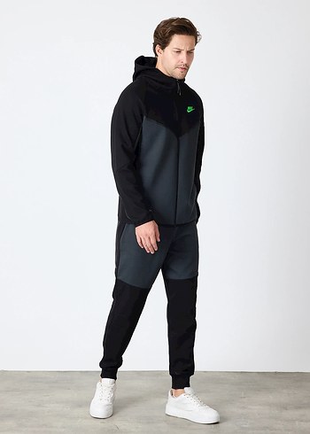 NİKE TECH FLEECE EŞOFMAN TAKIM - Görsel 9