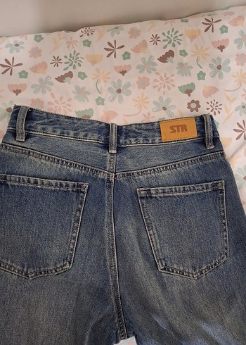 34 Beden mavi Renk stradivarius straight jean