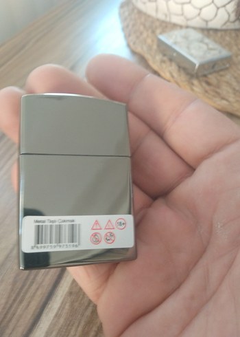 Gri Parlak Oyma Desenli Çakmak - Görsel 6