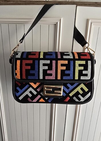 Fendi Fendi çanta.
