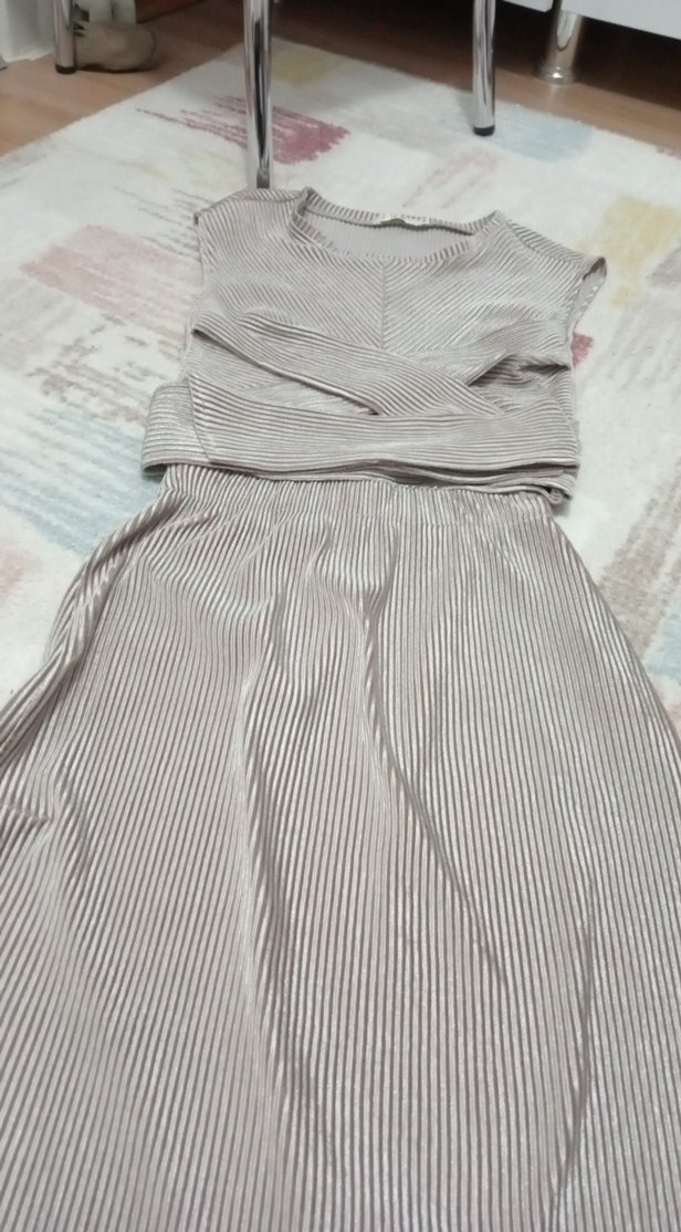 Gri Pileli takım - Görsel 2