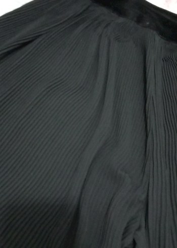 Kadın Siyah Piliseli Geniş Kesim Pantolon - Görsel 2