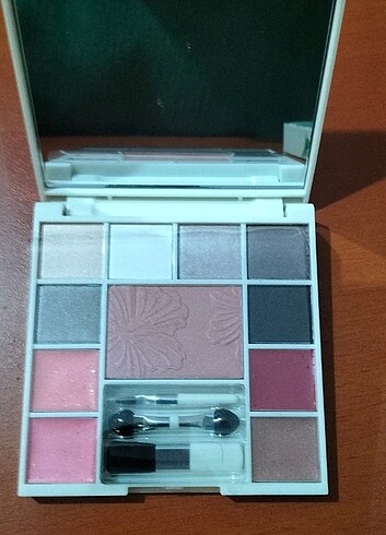 Oriflame Makyaj paleti