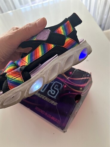 34 Beden çeşitli Renk Skechers kız çocuk sandalet
