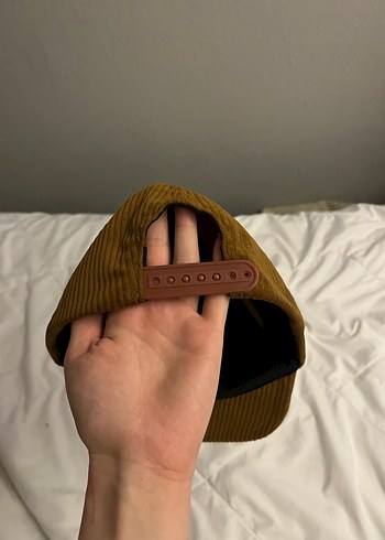 Kadın Kahverengi Kadife Pliseli Şapka - Görsel 2