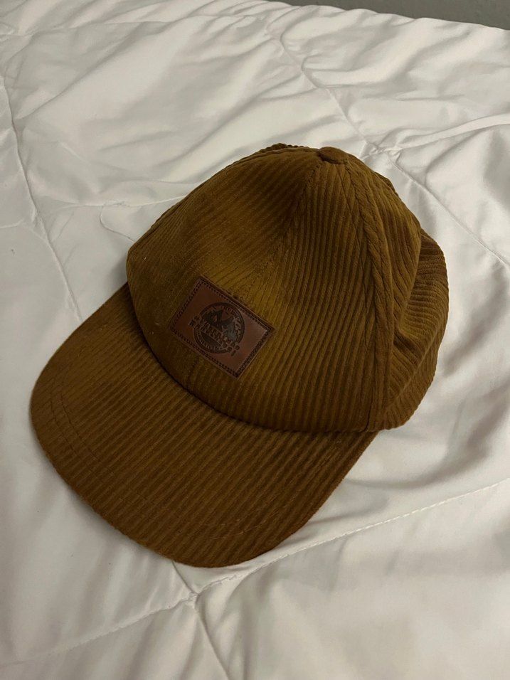 Kadın Kahverengi Kadife Pliseli Şapka - Görsel 4