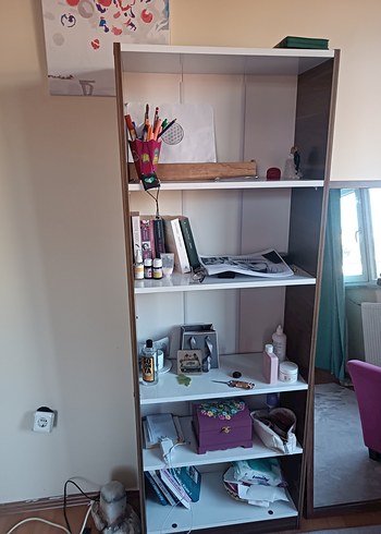 Diğer kitaplik (acil satılık)