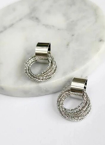Diğer VİP ÖZEL SERİ YALDIZLI HALKA MODEL KÜPE