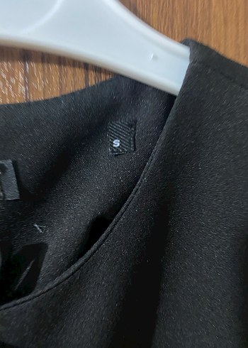 s Beden Klasik Siyah Midi Elbise Fiyonk Detaylı