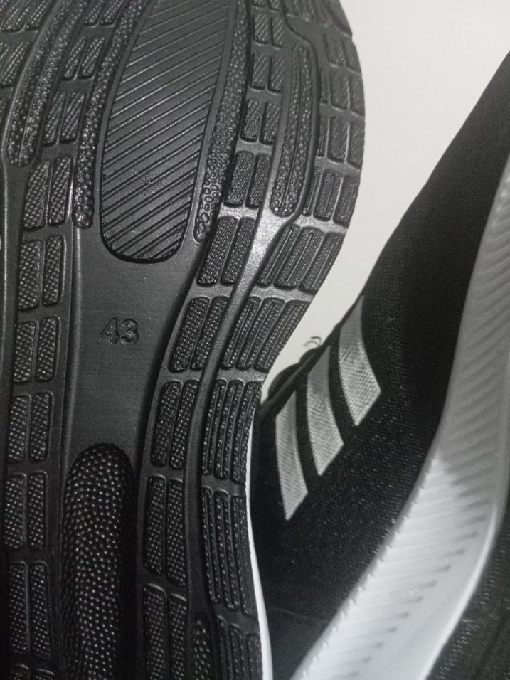 Adidas Siyah Bağcıklı Erkek Spor Ayakkabı - Görsel 5