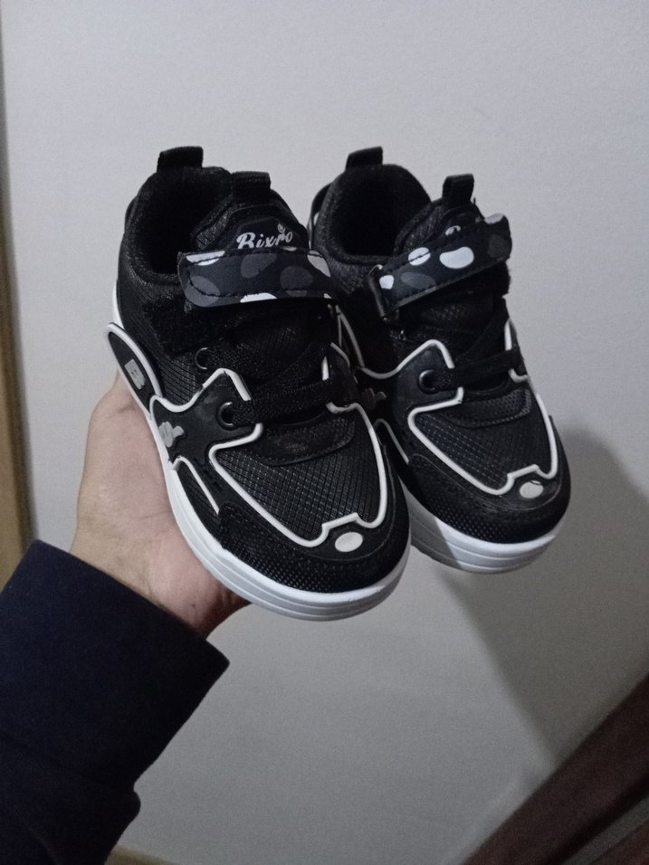 Erkek Çocuk Siyah Punk Tarz Spor Ayakkabı - Görsel 2