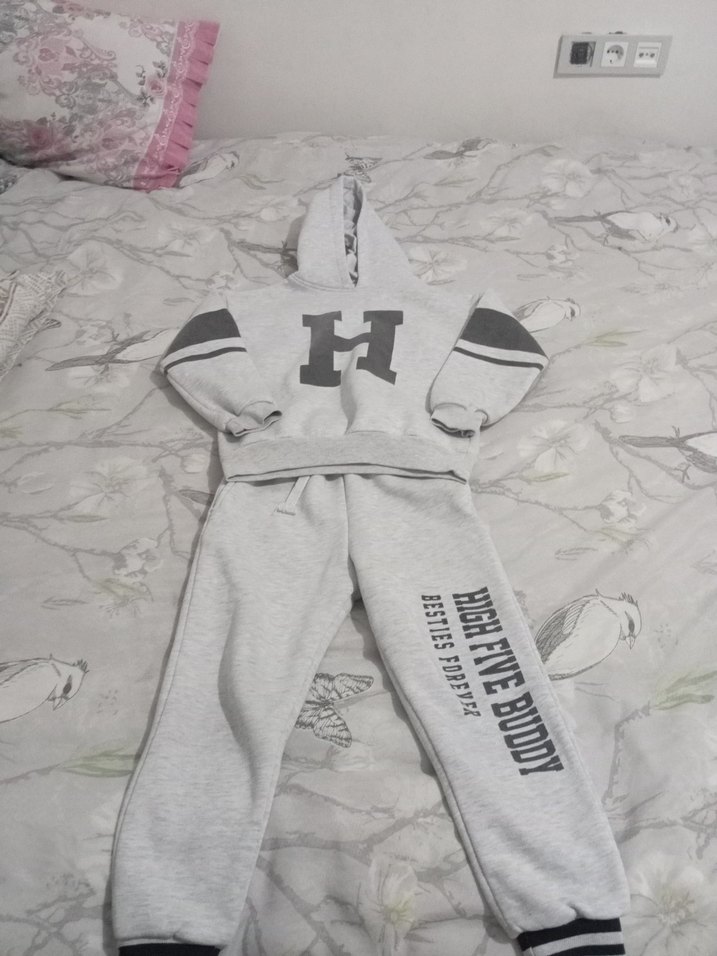 Gri Kapüşonlu Erkek Çocuk Eşofman Takımı - Görsel 3