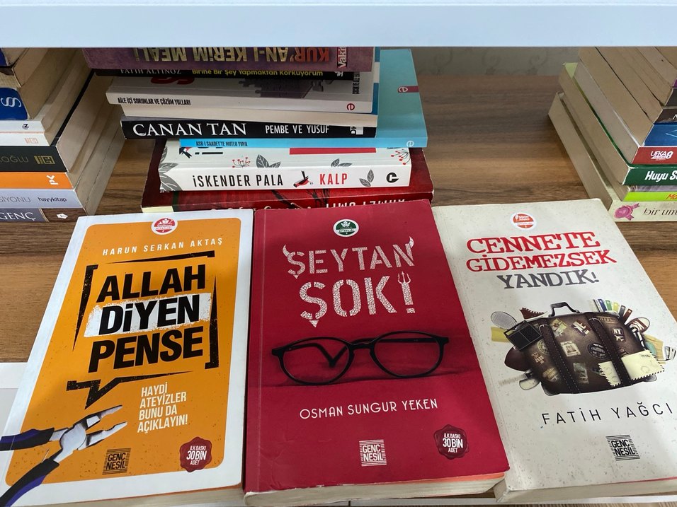 Allah Diyen Pense - Harun Serkan Aktaş
Fatih yağcı
Osman sungur - Görsel 2