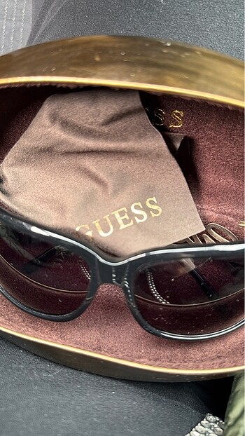 Guess kemik güneş gözlüğü