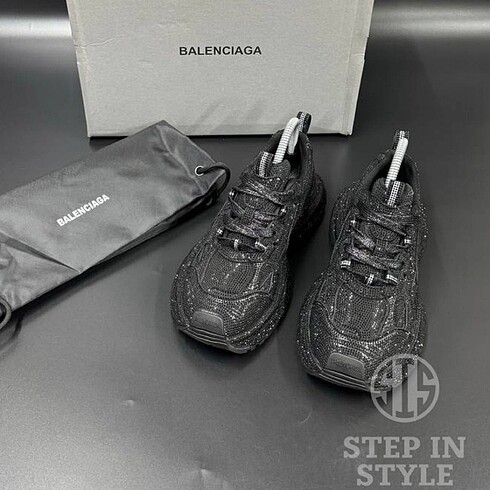 Taşlı Sneaker