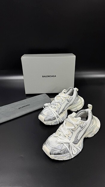 Balenciaga Sneaker
