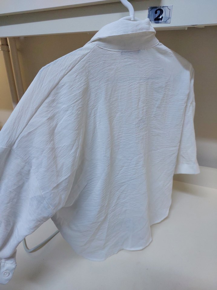 Beyaz Keten Yakalı Kısa Kollu Gömlek - Görsel 3