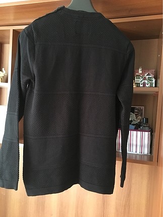 Diğer Jack and jones marka kazak. Markanın kadın giyimi olmadığından k