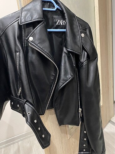Zara crop deri ceket