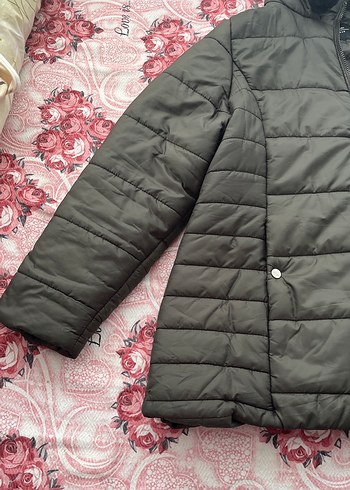 46 Beden haki Renk Yeşil Kapüşonlu Fermuarlı Kadın Mont
