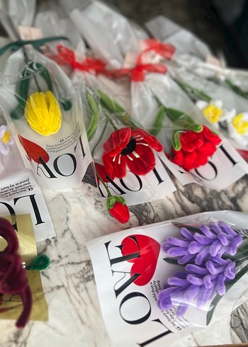 Renkli Çiçek Buketleri Hediye Seti - Görsel 12