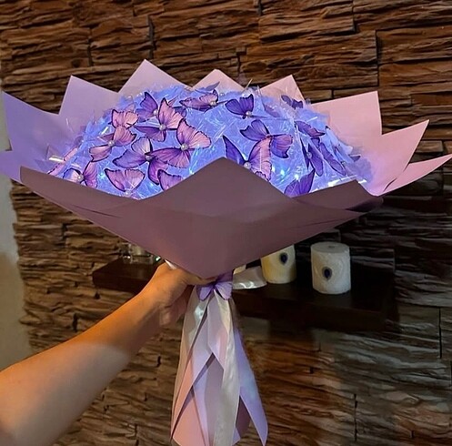Ledli kelebekli buket