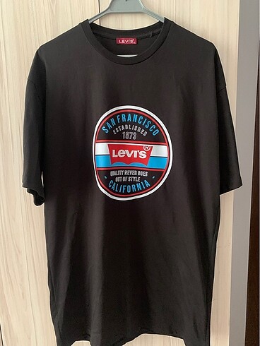 Levis