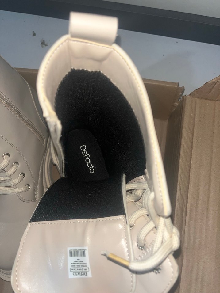 Beyaz Deri Platform Topuklu Kadın Bot - Görsel 4